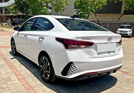 Hyundai Verna Car